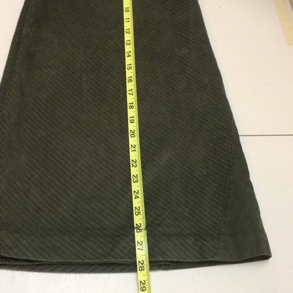 Textured corduroy skirt, olive green - Picture 6 of 7